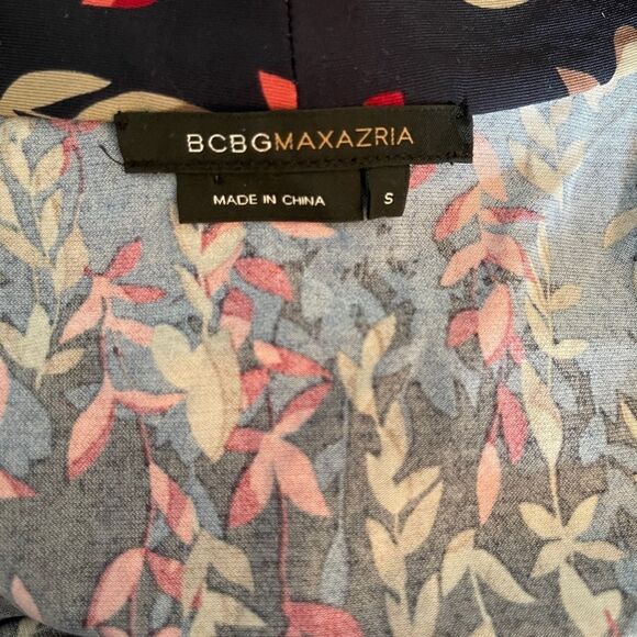 BCBGMaxazria Wrap Top - Picture 2 of 8